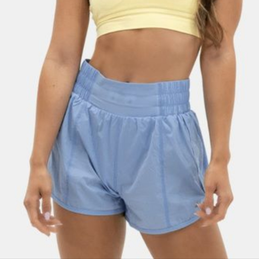 Balance Athletica Breeze Shorts - M